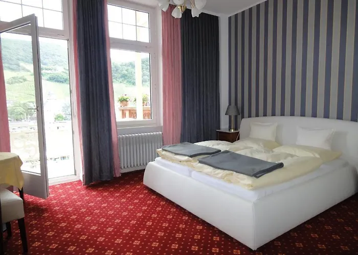 Drei Konige מלון 3*