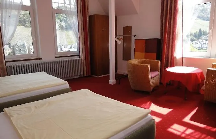 מלון Drei Konige 3*